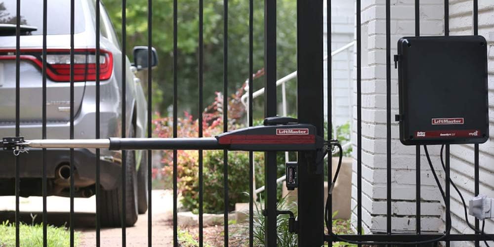 Liftmaster LA400PKGUL Dual Swing Gate Opener Kit, Battery Backup, Receiver & Photocell, Gate Sensor Included!