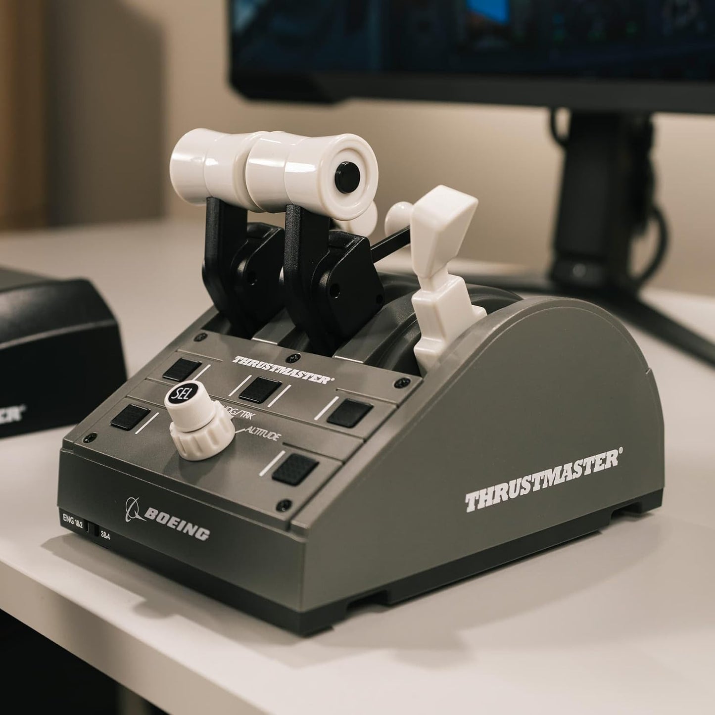 Thrustmaster TCA Yoke & Quadrant Boeing Edition Flight Pack - XBOX & PC | 787 Dreamliner replica, pendular motion, throttle unit with autopilot, metal build, 35 action buttons, 2 extra axes, for MSFS