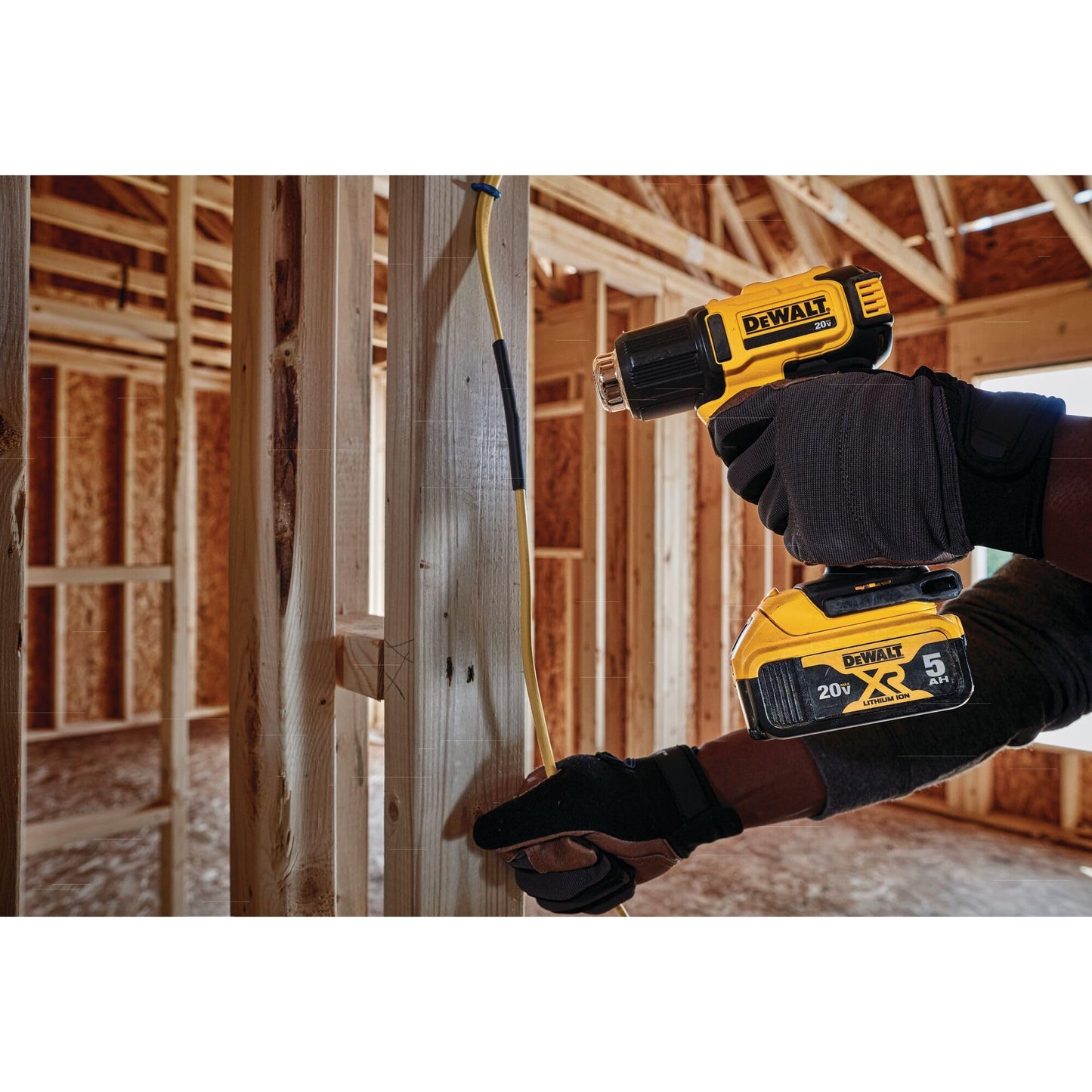 DEWALT 20V MAX Heat Gun, Cordless, Up to 990 Degrees, 42 Minutes of Run Time, LED Light, Heatgun with Flat and Hook Nozzle Attachments,Tool Only (DCE530B)