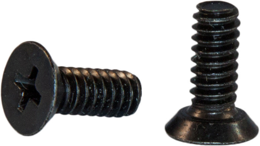 10-24 x 5/8 Phillips Flat 82 Undercut Machine Screw Black Zinc Plated (8,000)