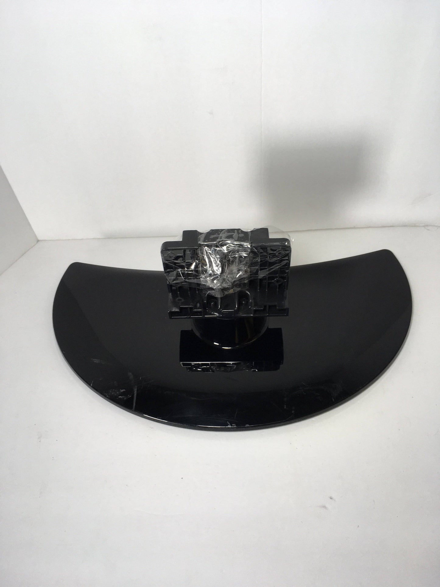 LG 26LH200C-UA TV Stand / Base
