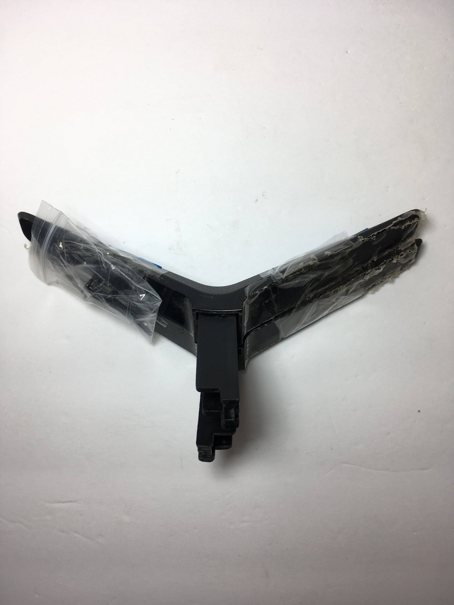 Vizio D39HN-E0 TV Stand/Base