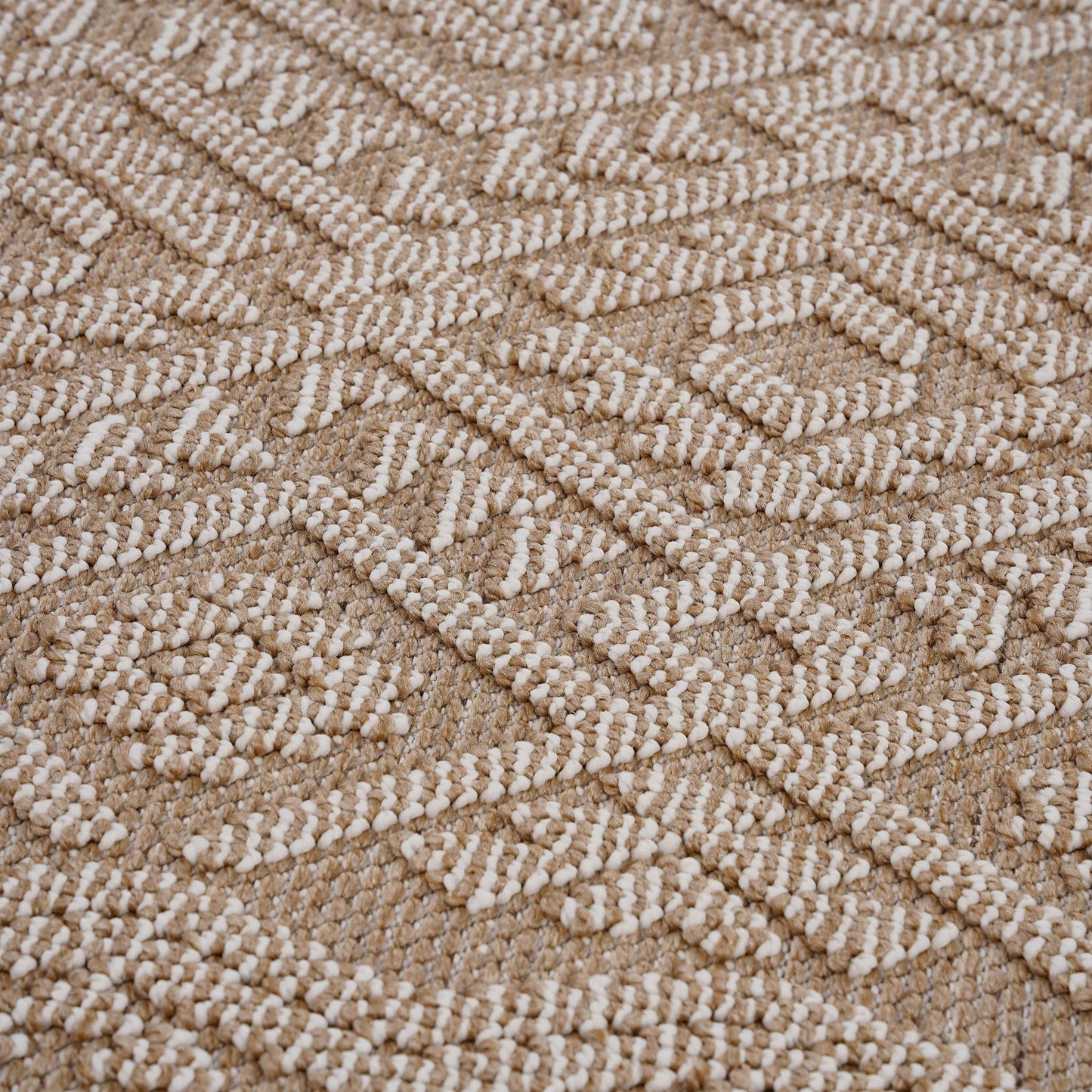 Guros - Traditional Indoor / Outdoor Area Rug
