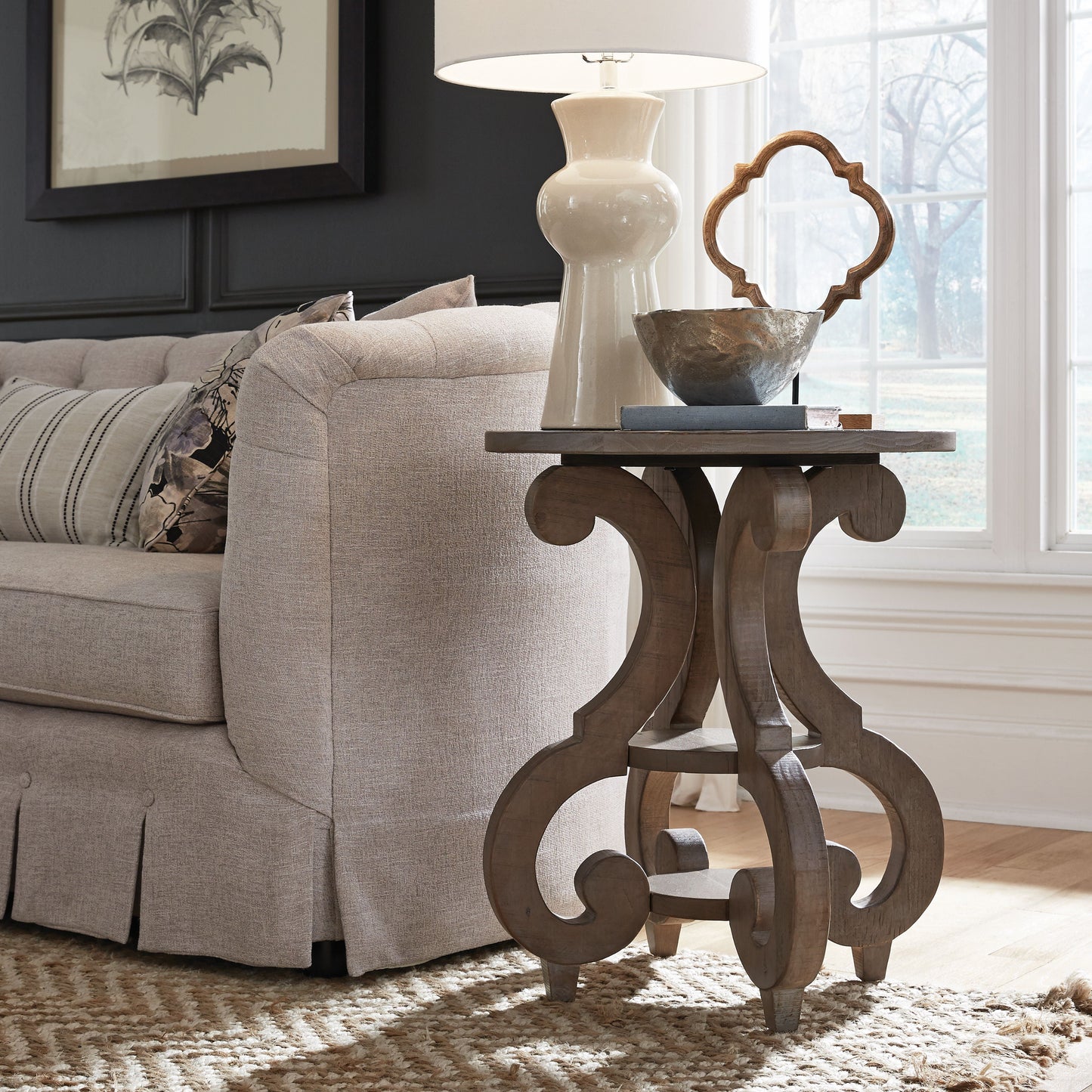 Tinley Park - Round Accent End Table - Dove Tail Gray