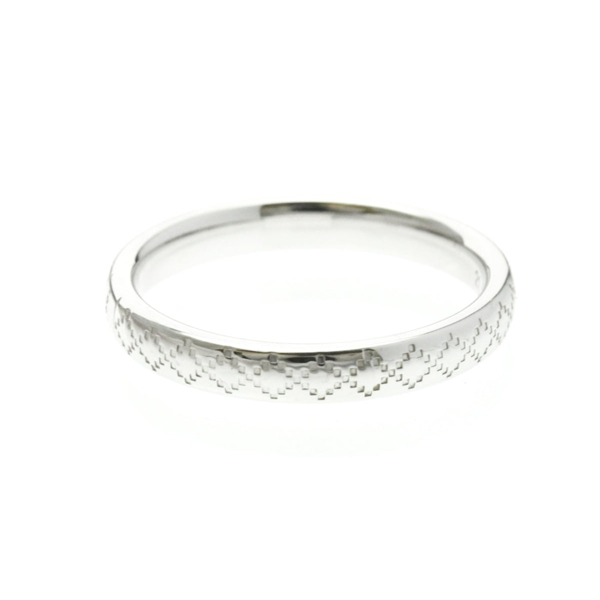 Gucci Diamantissima · 18K White Gold
