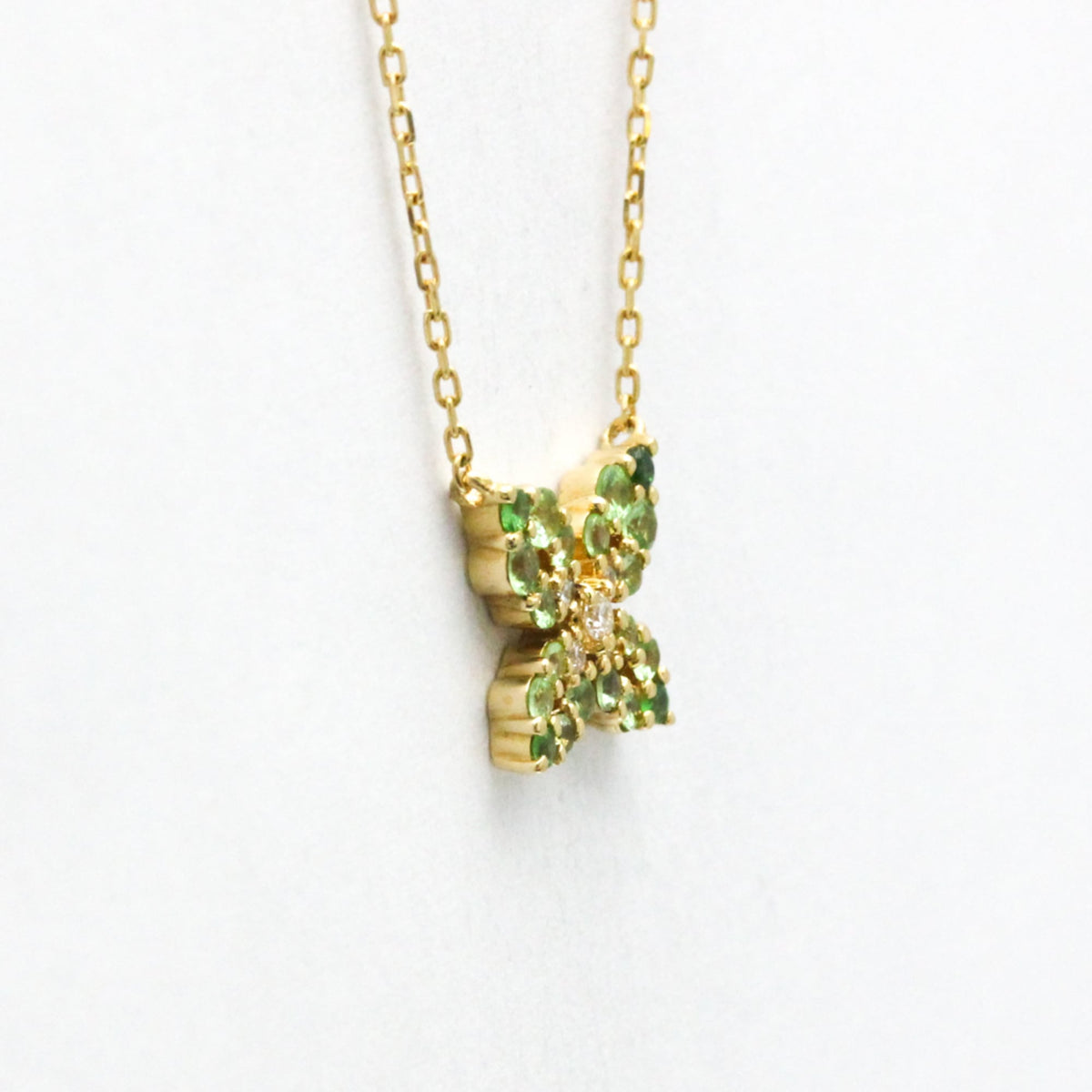 Vendome Aoyama Butterfly · 18K Yellow Gold