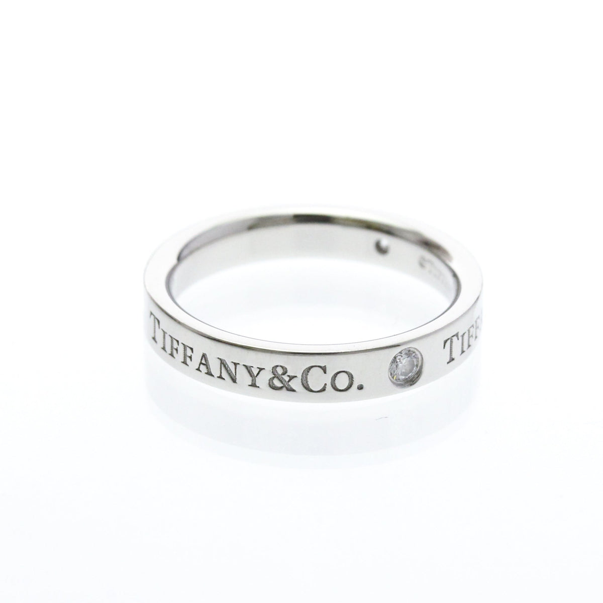 Tiffany Three Diamond · Platinum
