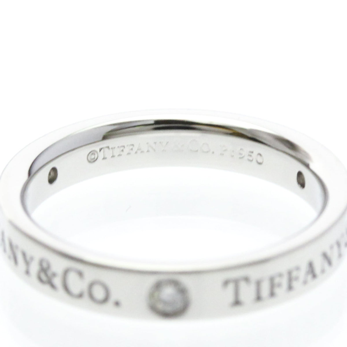 Tiffany Three Diamond · Platinum