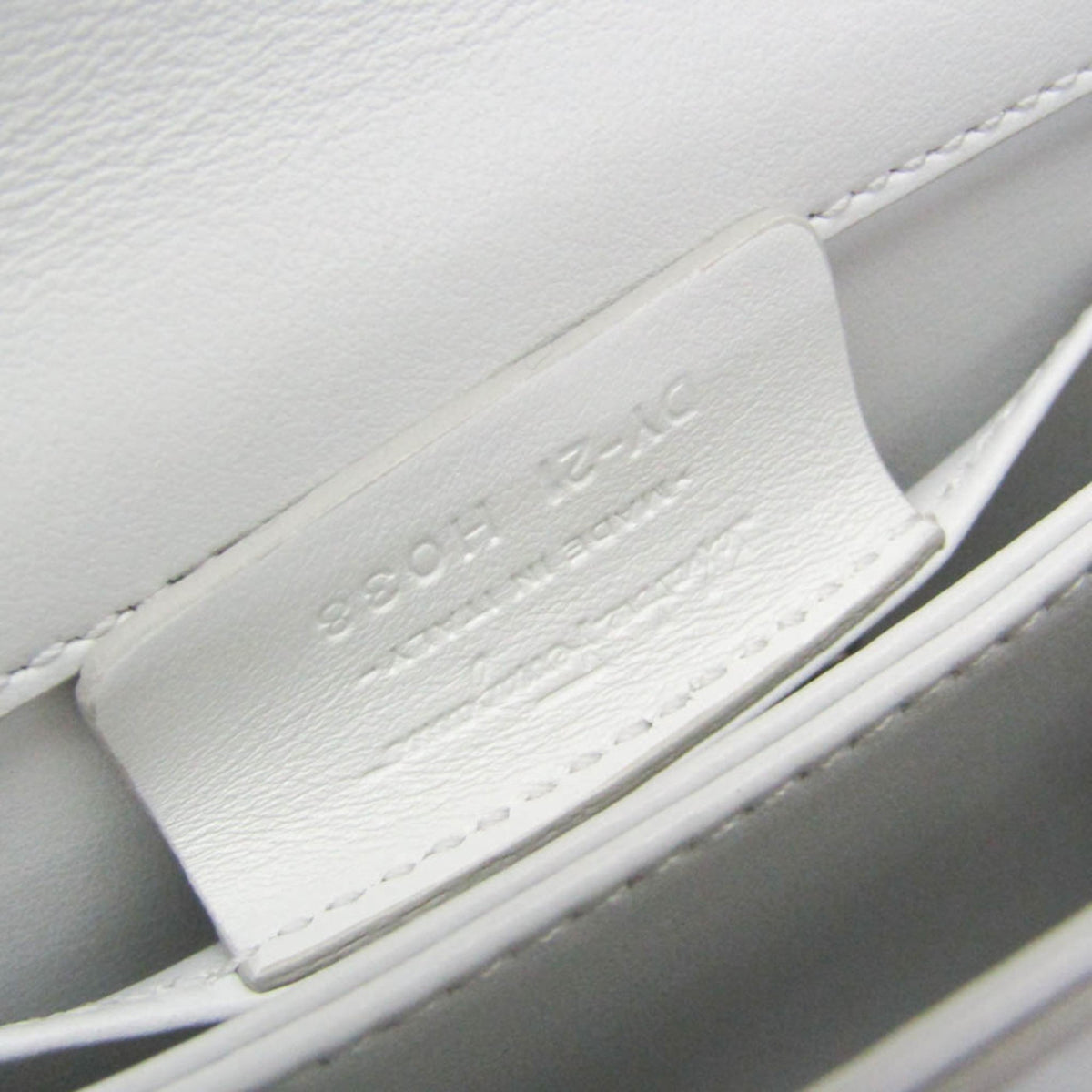 Salvatore Ferragamo Gancini · Leather