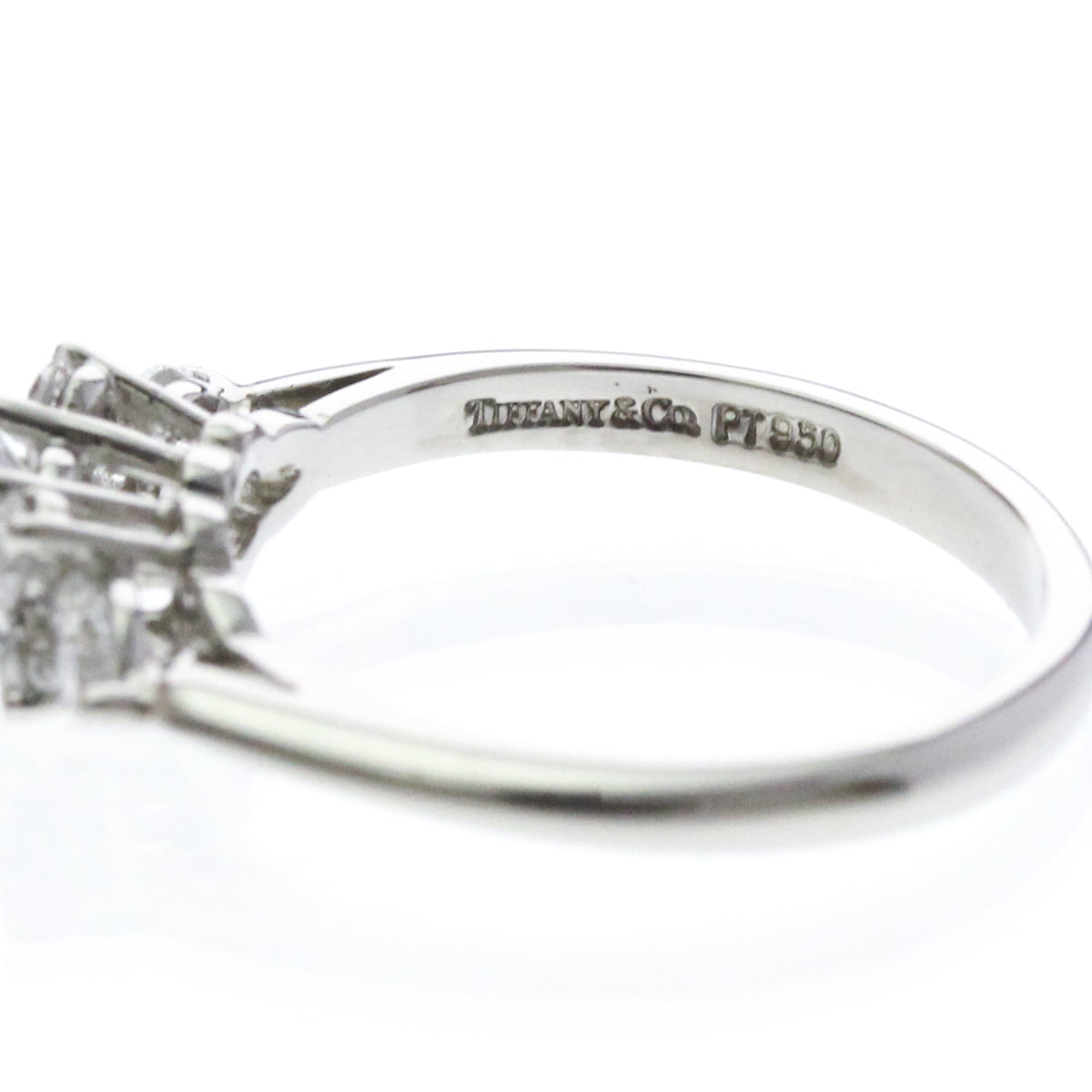Tiffany Seven-Stone Diamond · Platinum