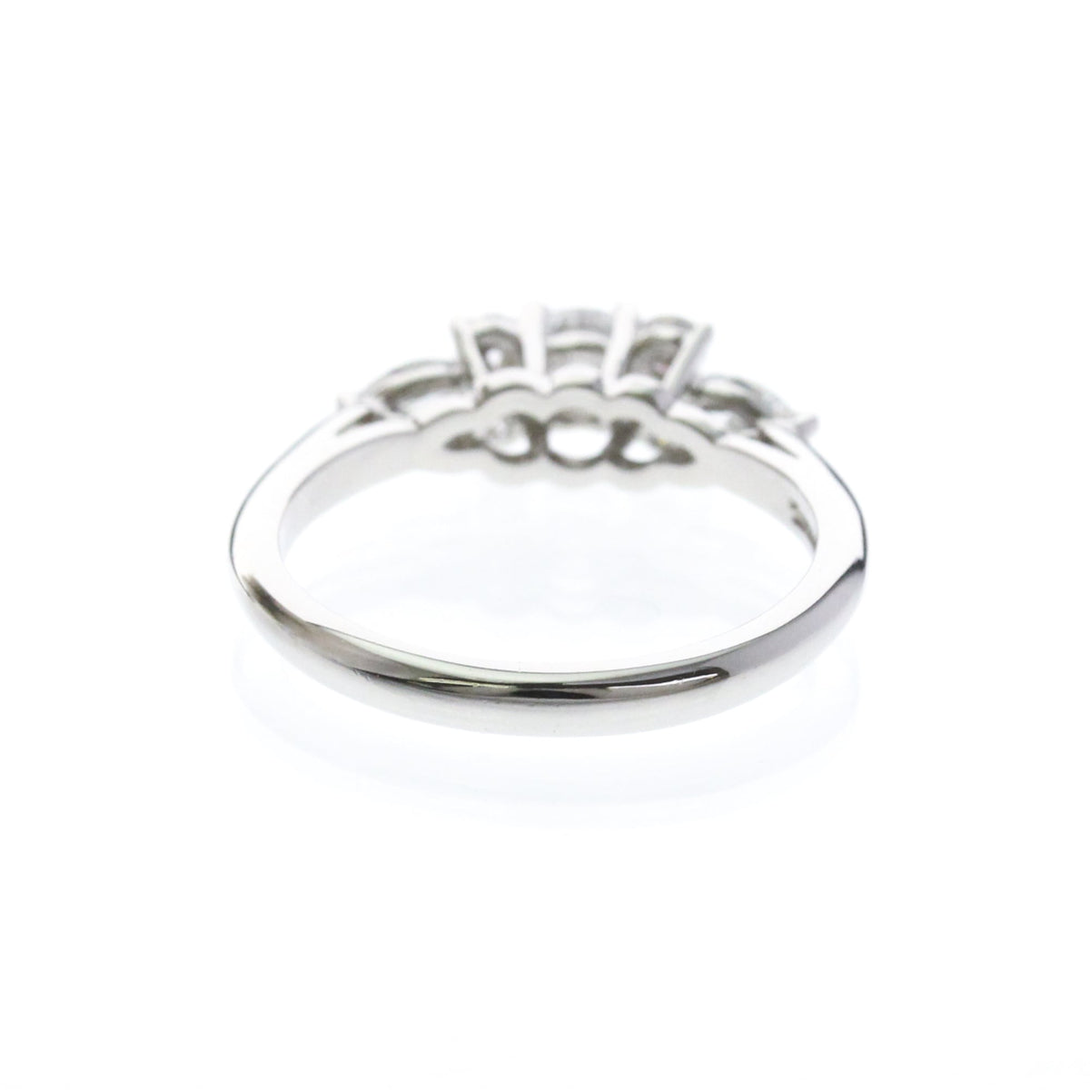 Tiffany Seven-Stone Diamond · Platinum