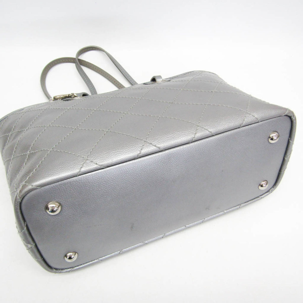 Chanel On the Road · Grained Calfskin