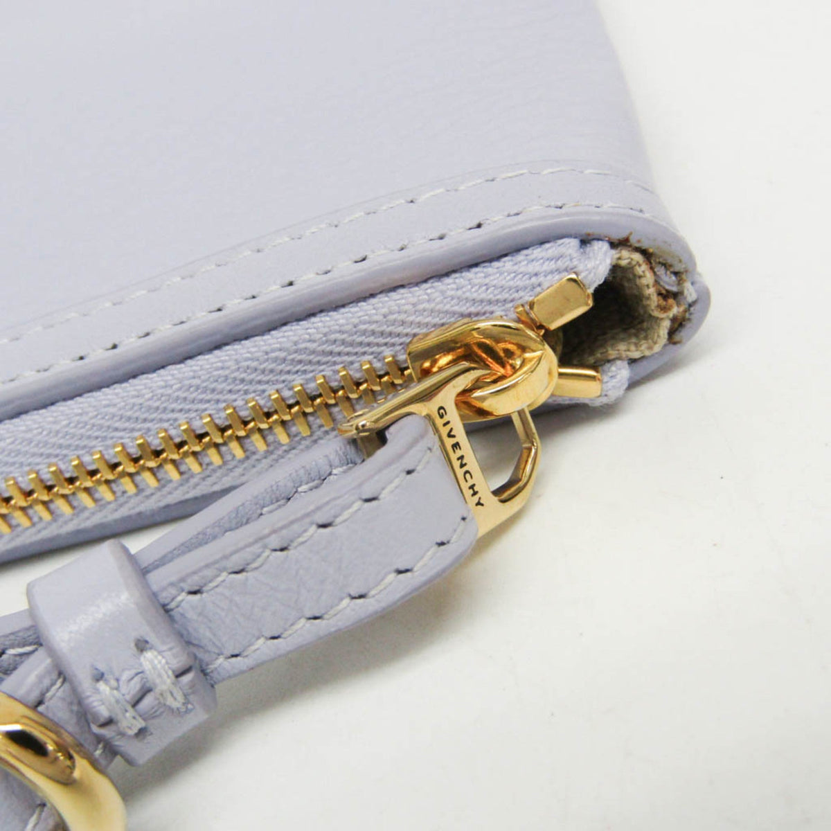 Givenchy Voyou · Zip Pouch · Leather