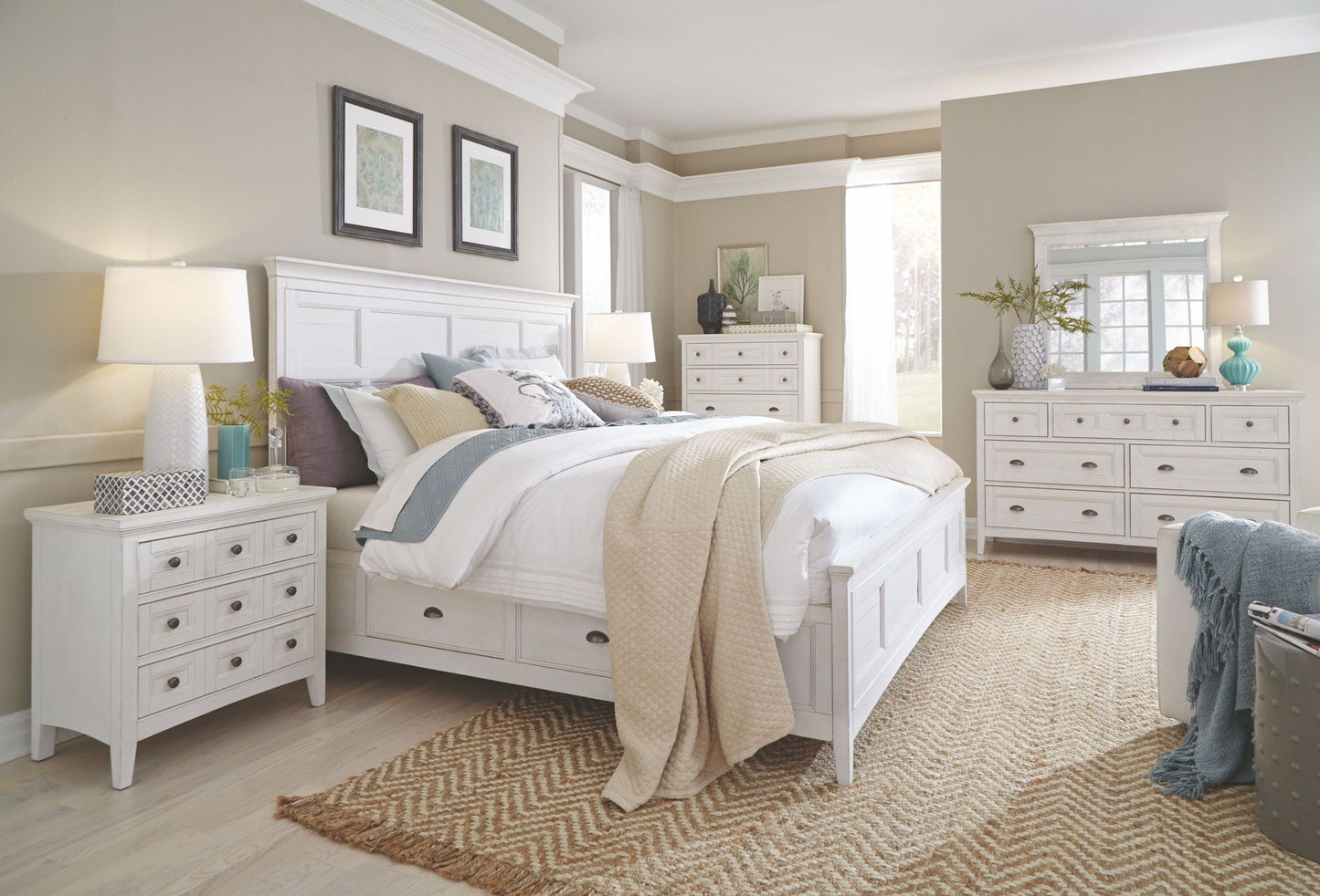Heron Cove - Relaxed Traditional Chalk White Three Drawer Nightstand - Chalk White