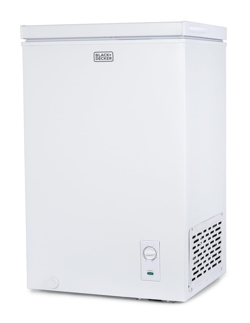 BLACK+DECKER 19.8 Cu. Ft. Chest Freezer, Deep Freezer with Top Opening, Freezer Chest with 2 Removable Storage Baskets, Mechanical Temperature Control, Manual Defrost, R600a Refrigerant,BCF1980E,White