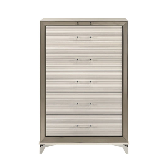 Star - Chest - White