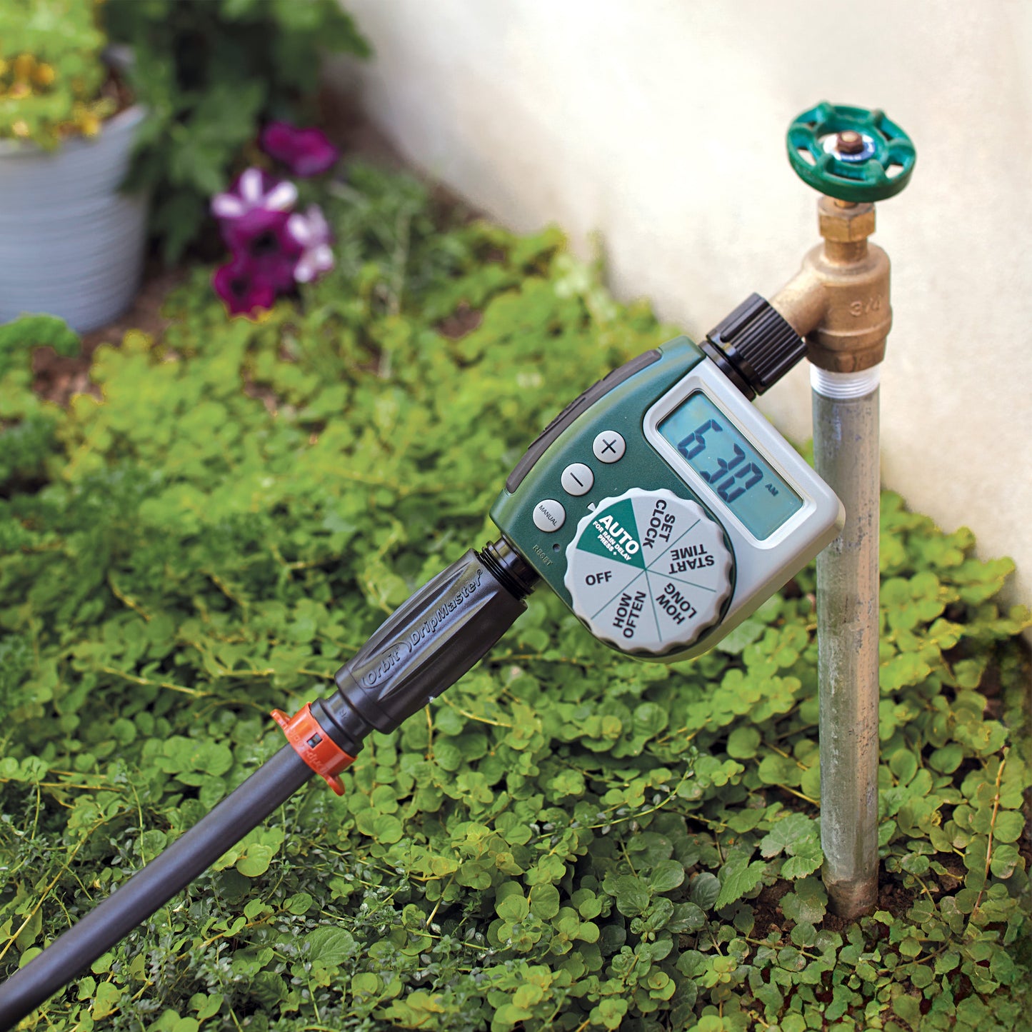 3/4-in. FHT x 1/2-in. Drip-Lock® 3-in-1 Filter, Pressure Regulator, and Drip Tubing Adapter 67738