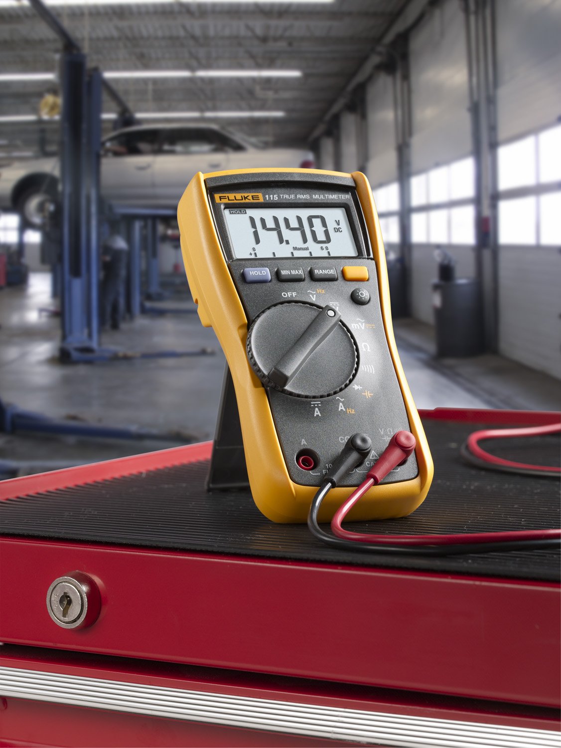 Fluke 115 Multimeter | True-RMS, 6000 Count Resolution, Field Service Technician, LED Backlight