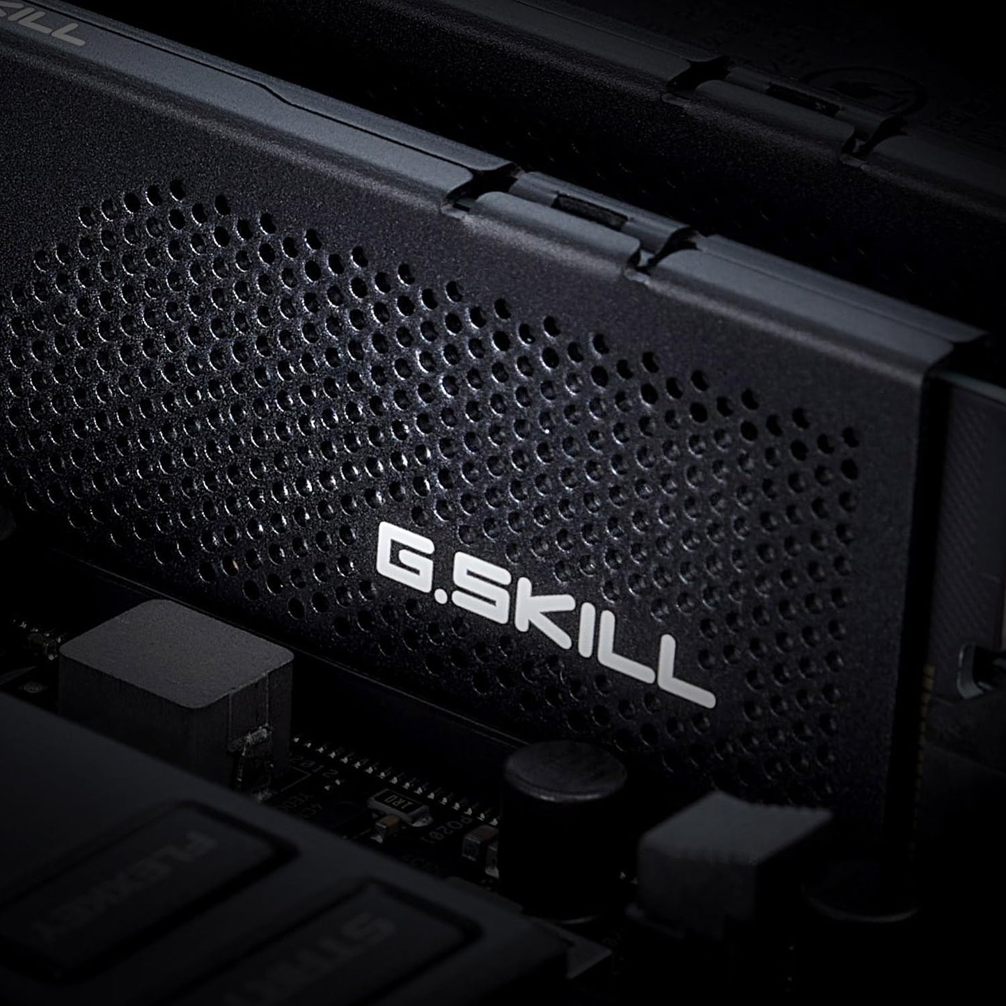 G.SKILL Flare X5 Series DDR5 RAM (AMD Expo) 32 GB (2 x 16 GB) 6000MT/s CL30-38-38-96 1.35V Memoria de computadora de escritorio U-DIMM - Negro mate (F5-6000J3038F16GX2-FX5)