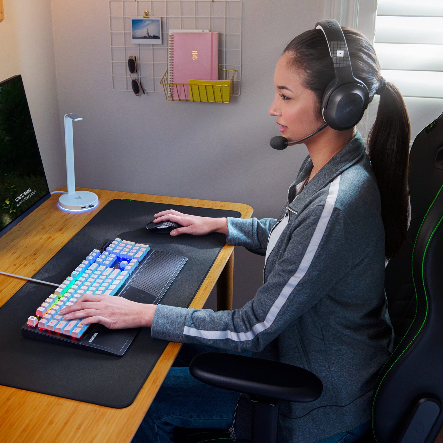 Razer Barracuda X Wireless Gaming & Mobile Headset (PC, PlayStation, Switch 2, Android, iOS): 2.4GHz Wireless + Bluetooth - Lightweight - 40mm Drivers - Detachable Mic - 50 Hr Battery - Black