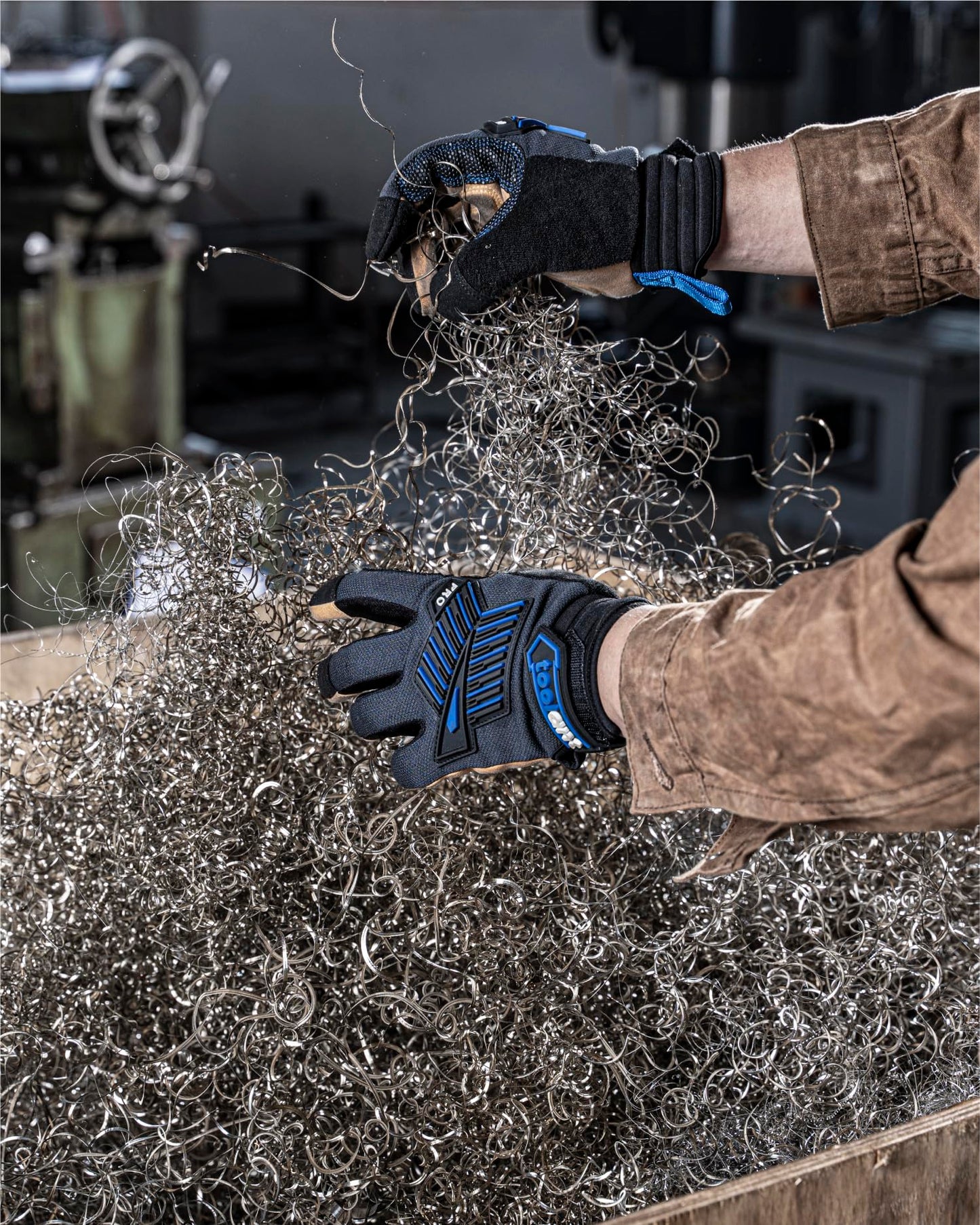 toolant Upgraded Waterproof Winter Work Glove with 3M Lining,Heavy Duty High Dexterity Leather Gloves,Touchscreen with Impact Protection