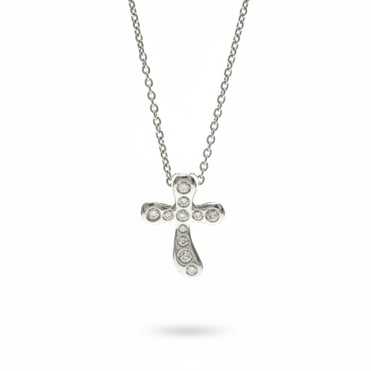 Tiffany Cross Diamond · Platinum