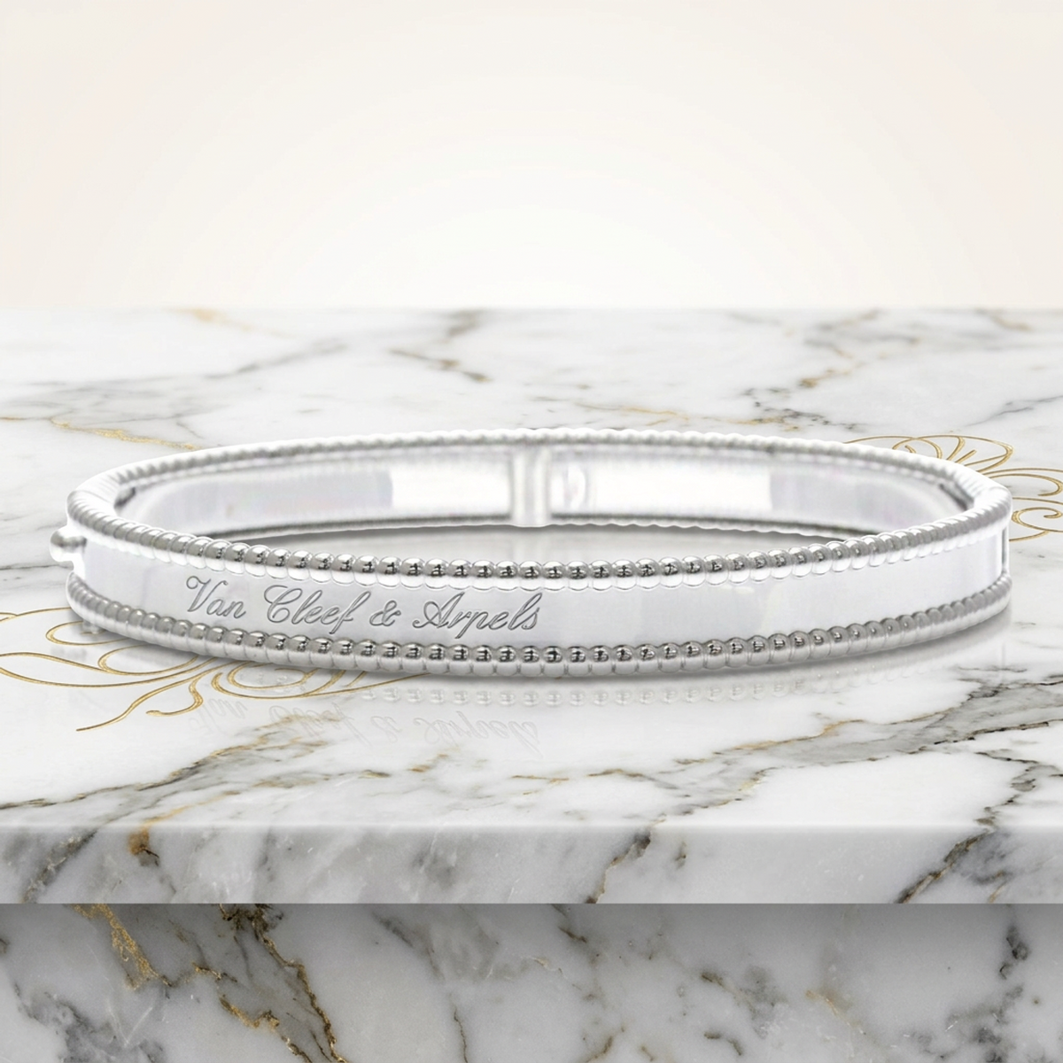 Van Cleef & Arpels Perle Signature · 18K
