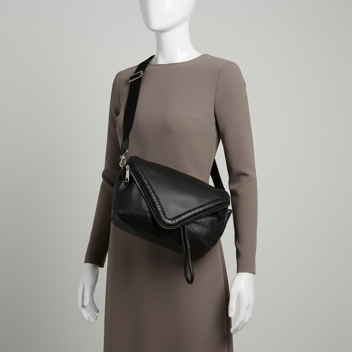 Bottega Veneta Beak Belt Bag · Leather
