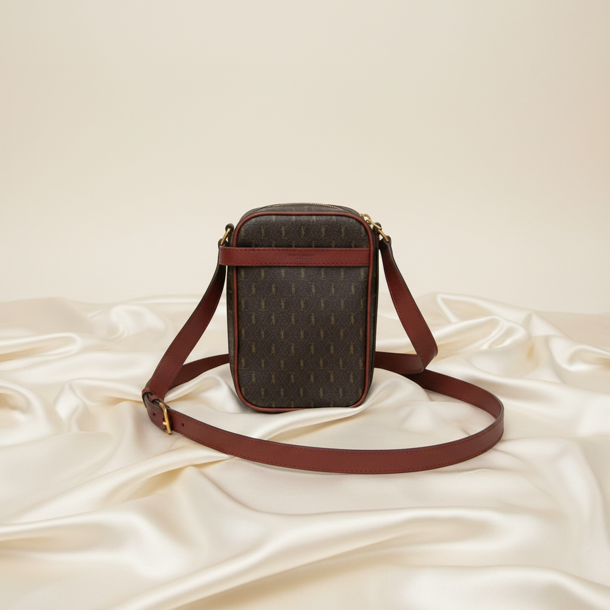 Yves Saint Laurent Cassandre · Crossbody