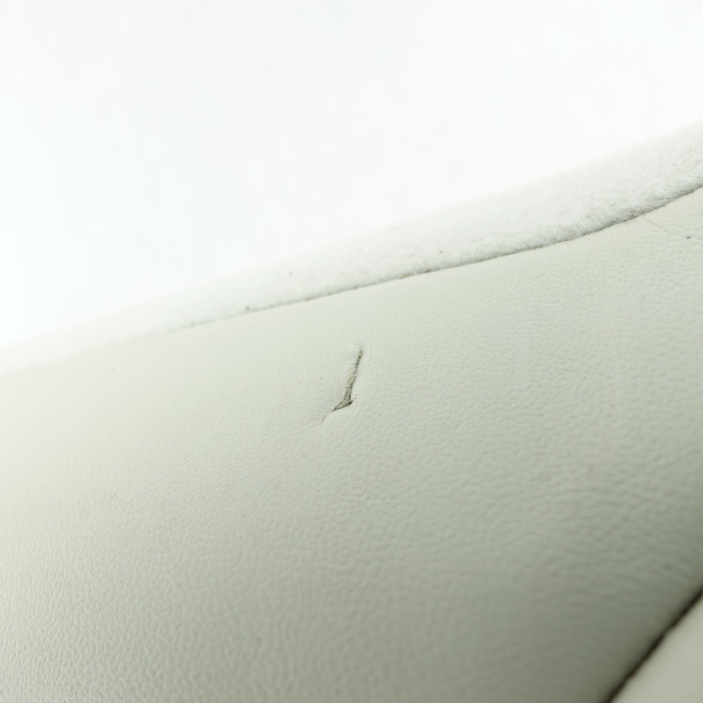 Damage 12 2013 Dodge Journey Driver Left Seat Lower Cover Cushion White Leather