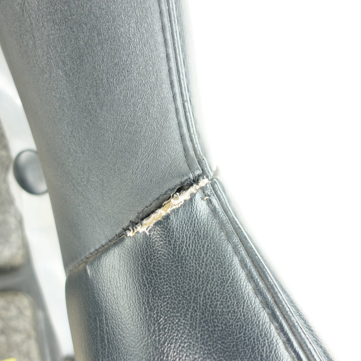 Damage 2000 2001 2002 2003 2004 Chevy Corvette Driver Backrest Cushion Pad Black