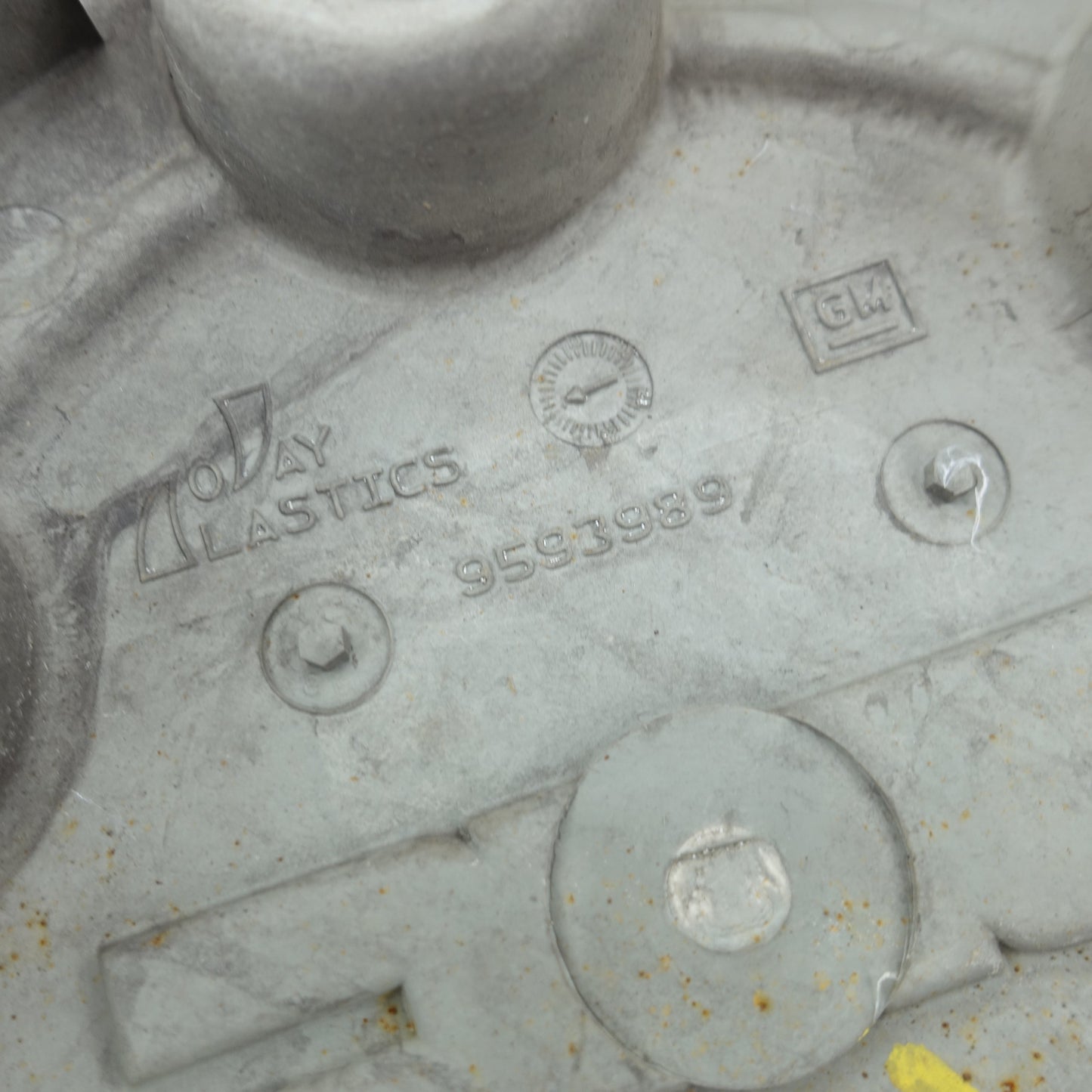 2004 2005 2006 2007 2008 GMC Canyon Center Hub Cap Cover