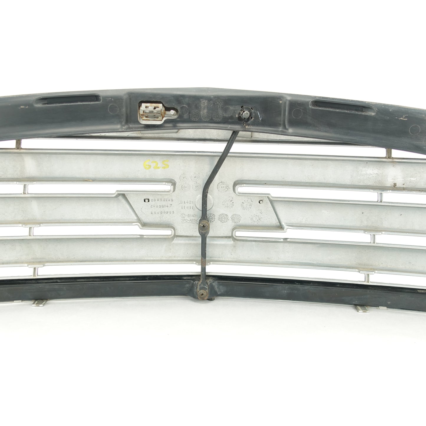 Damage 2006 2007 2008 2009 2010 2011 Chevy HHR Grille Grill