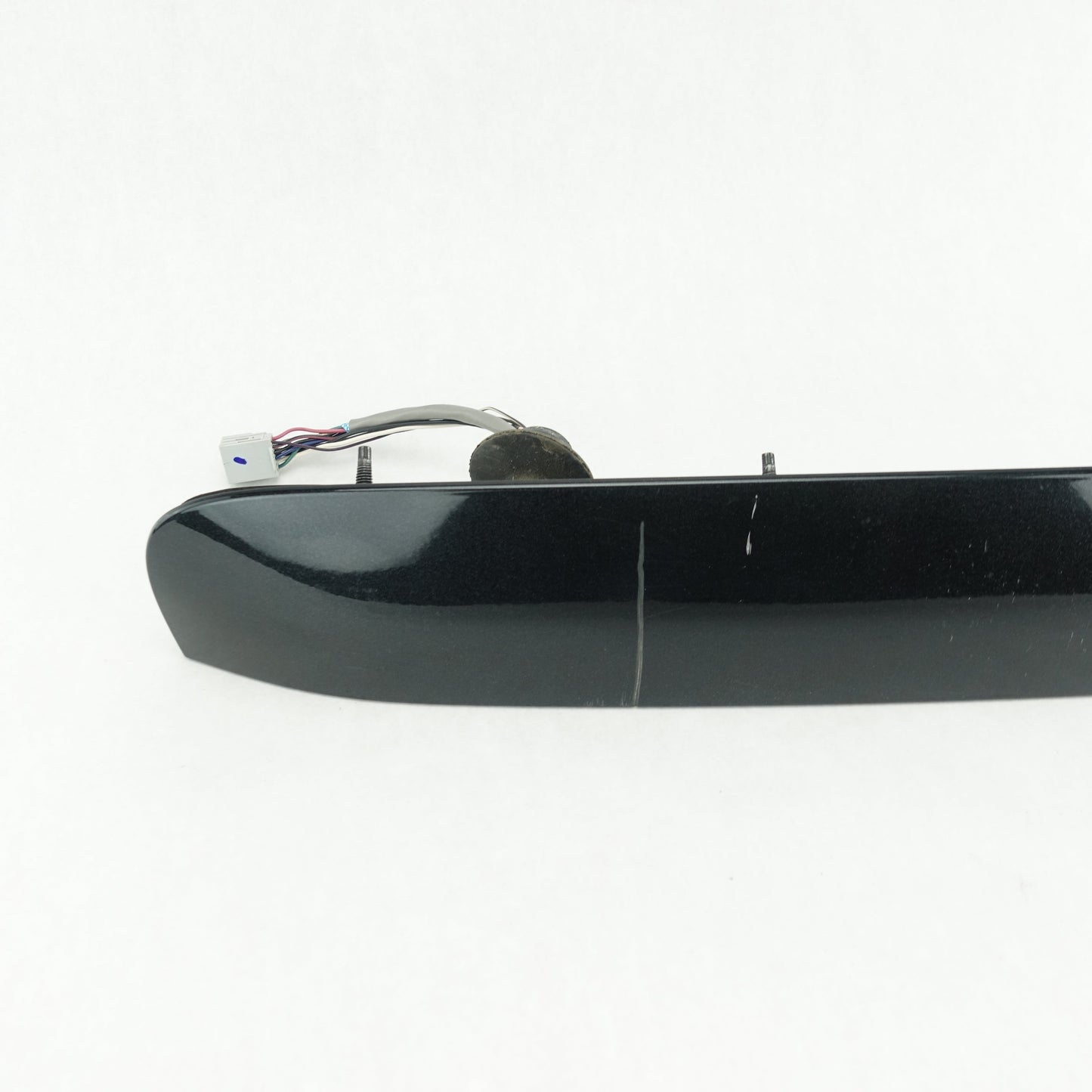 Damage 2008 2009 2010 2011 Buick Enclave Rear Tailgate Handle License Light Lamp