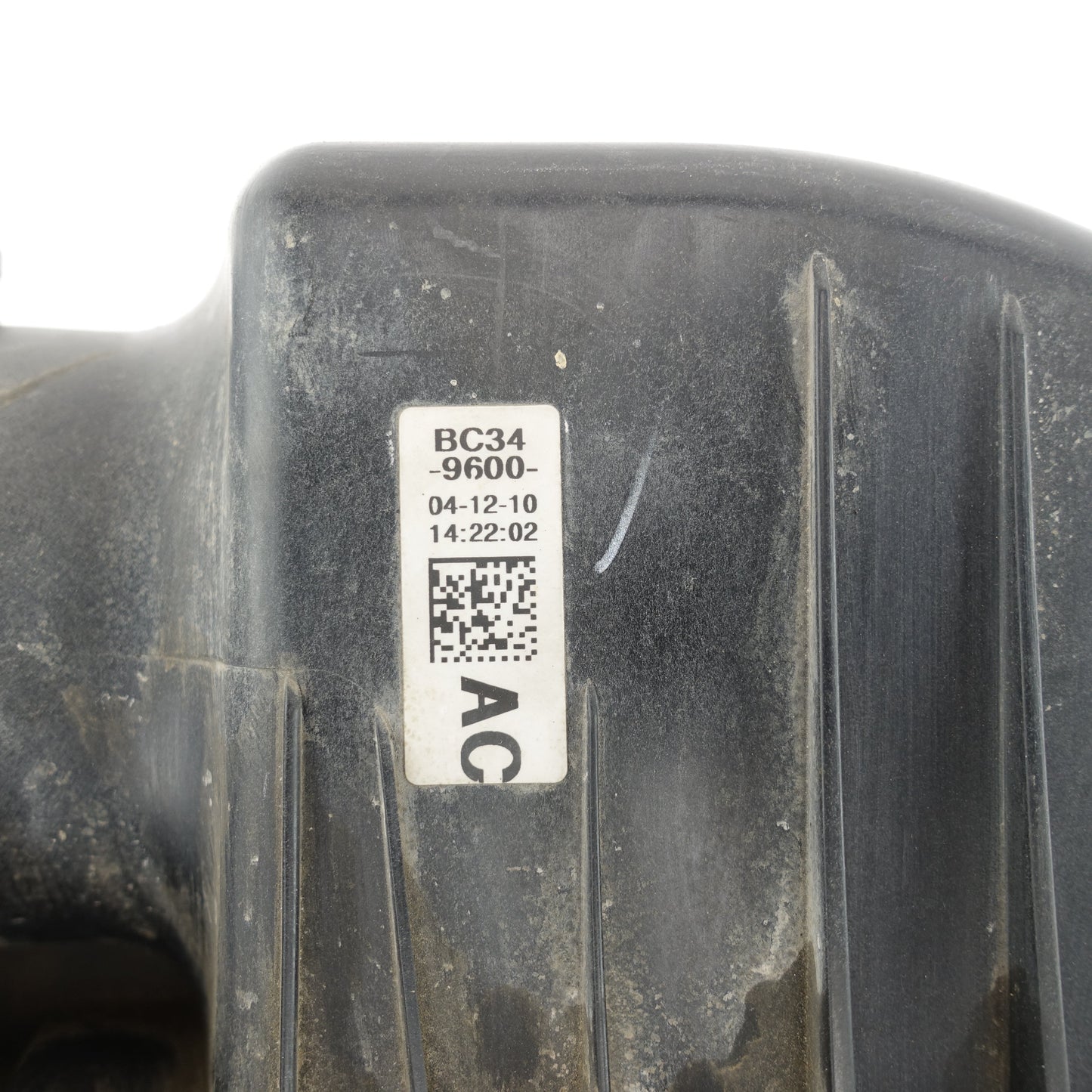 2011 2012 2013 2014 2015 2016 Ford F250 F350 6.7L Air Cleaner Box