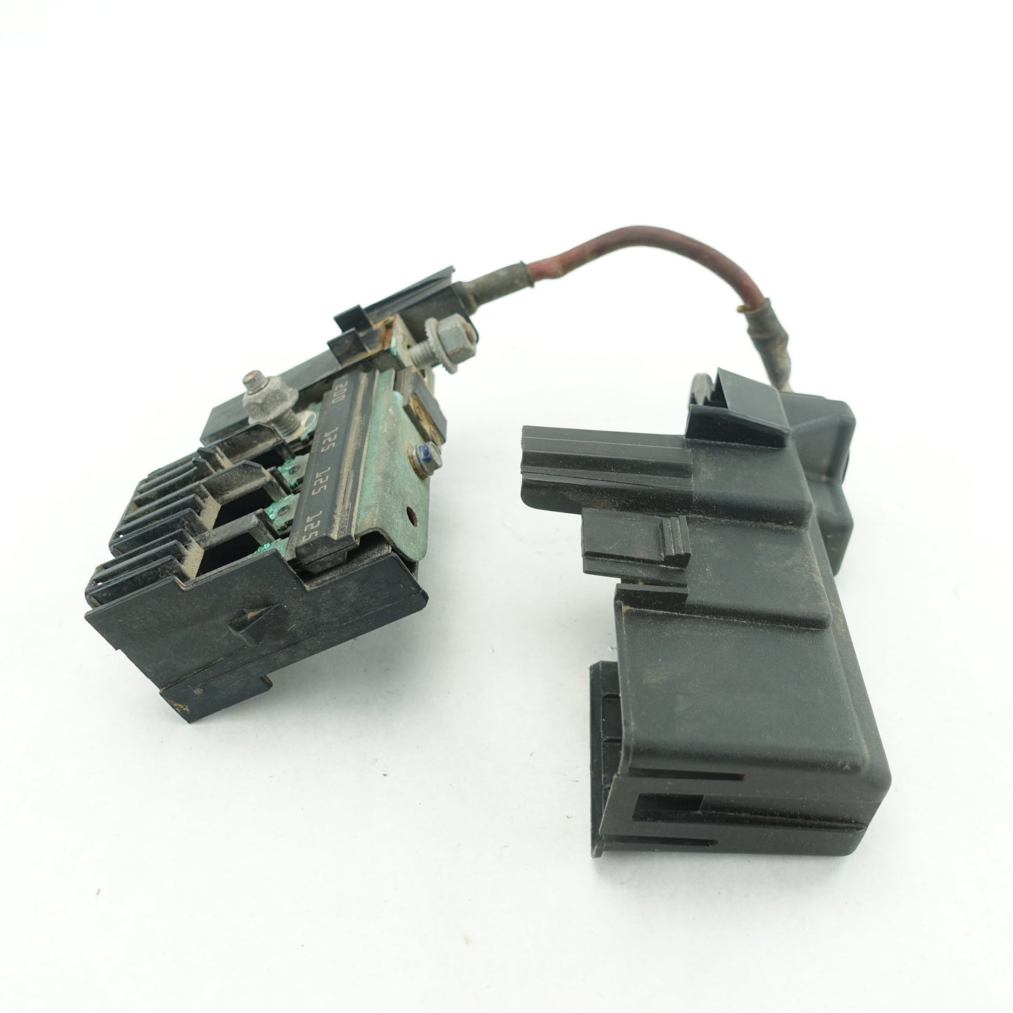 2011 2012 2013 2014 2015 2016 FORD F250 F350 6.7L Battery Circuit Breaker Fuse
