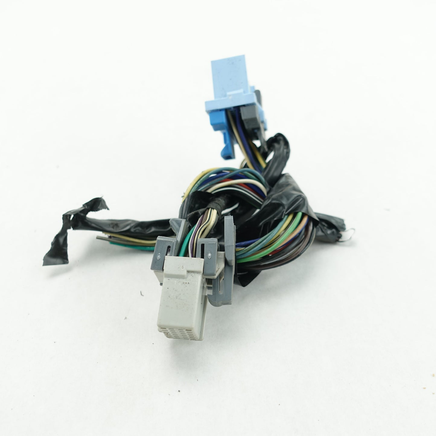2005 2006 Yukon Navigation Touch Screen Radio Stereo Head CD Pigtail Wire Plug