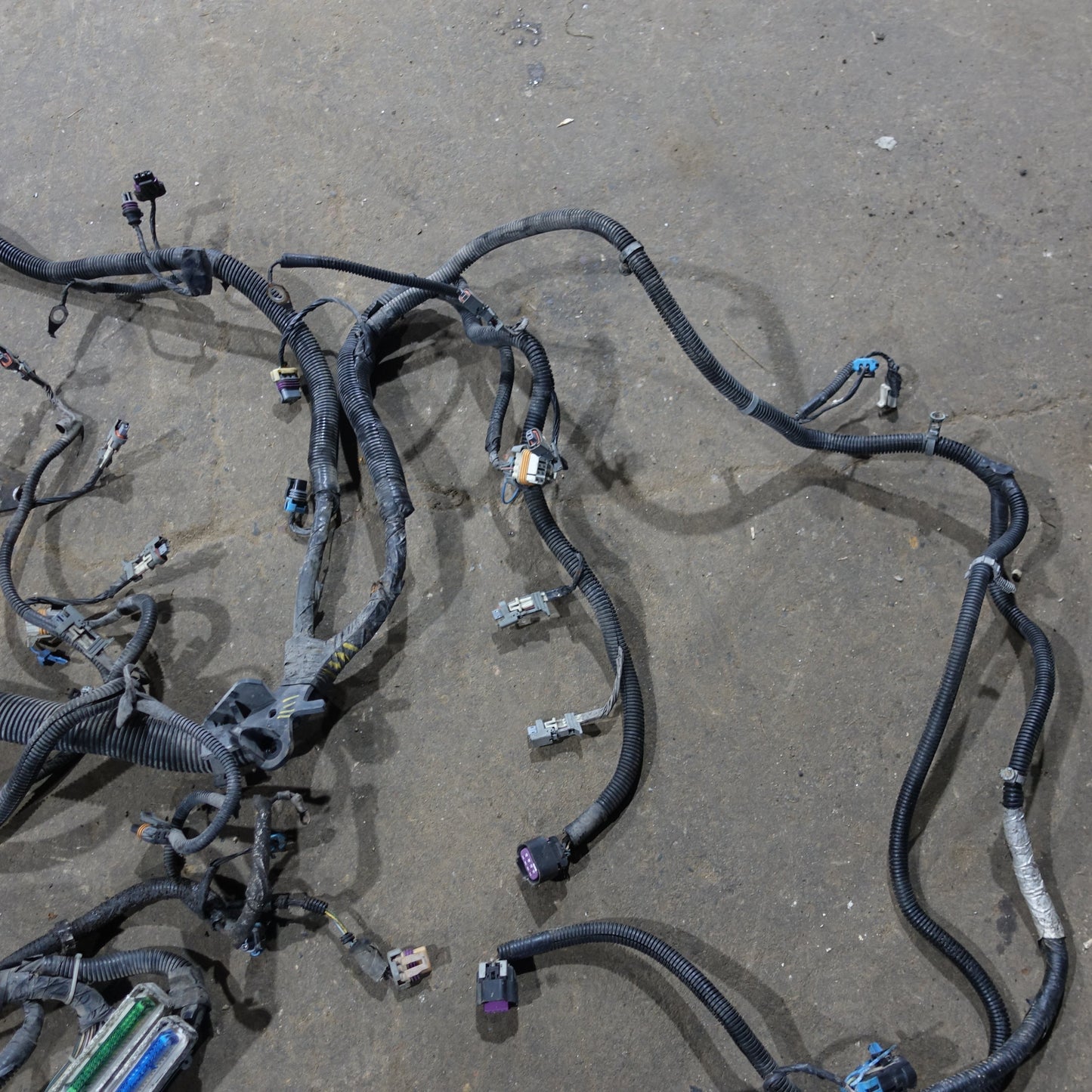2003 Silverado Sierra 1500 HD 6.0L Engine Wire Harness Loom