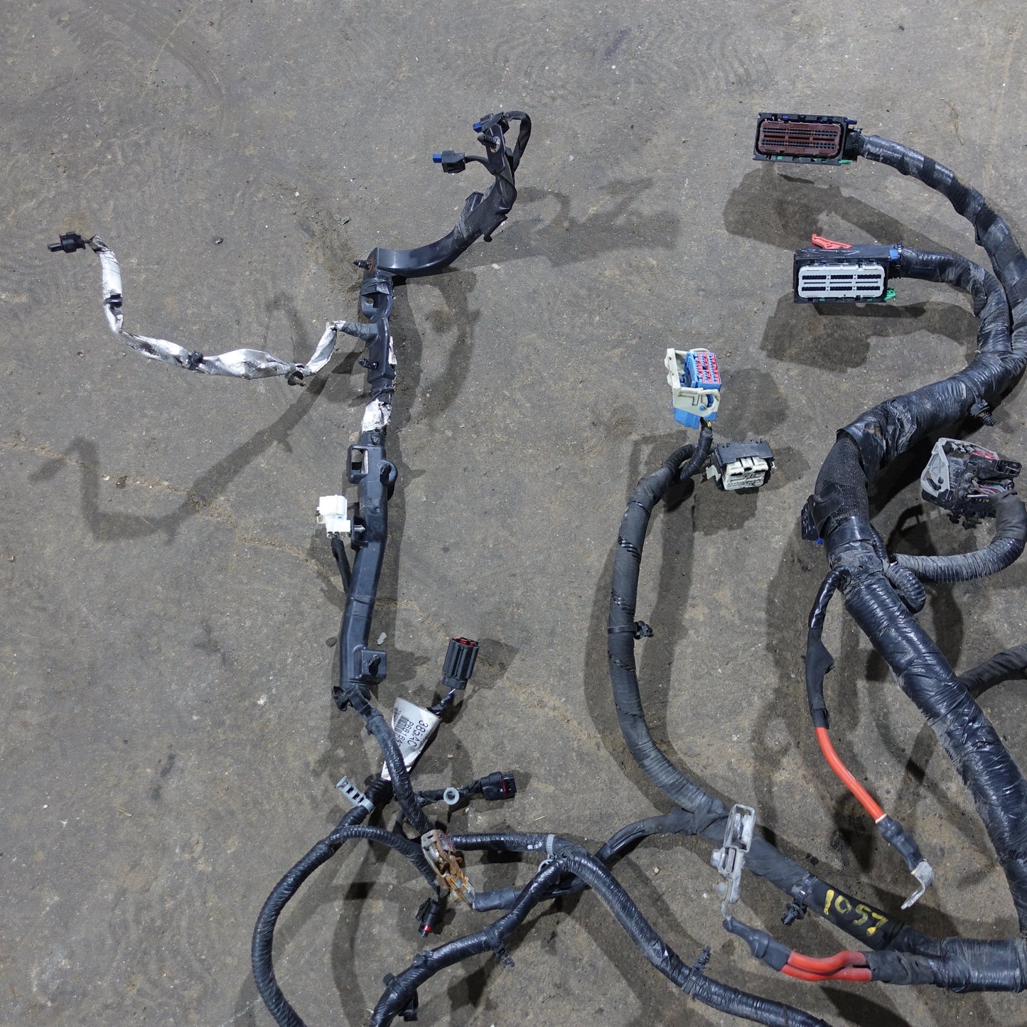 2014 Town & Country Caravan 3.6L Engine Wire Harness Loom Battery Cables
