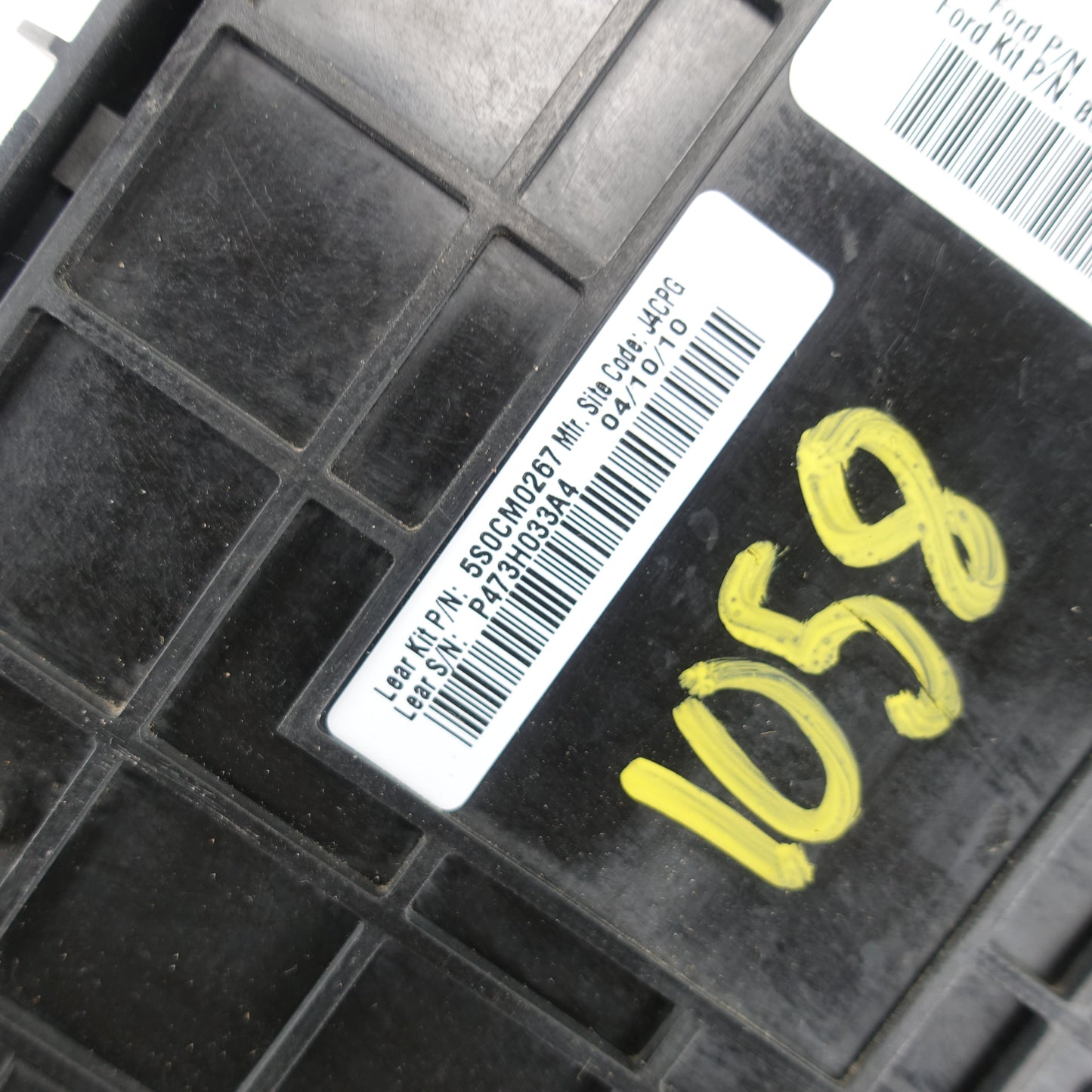 2011 2012 Ford F250 F350 F450 BCM Body Control Module Computer Fuse Junction Box