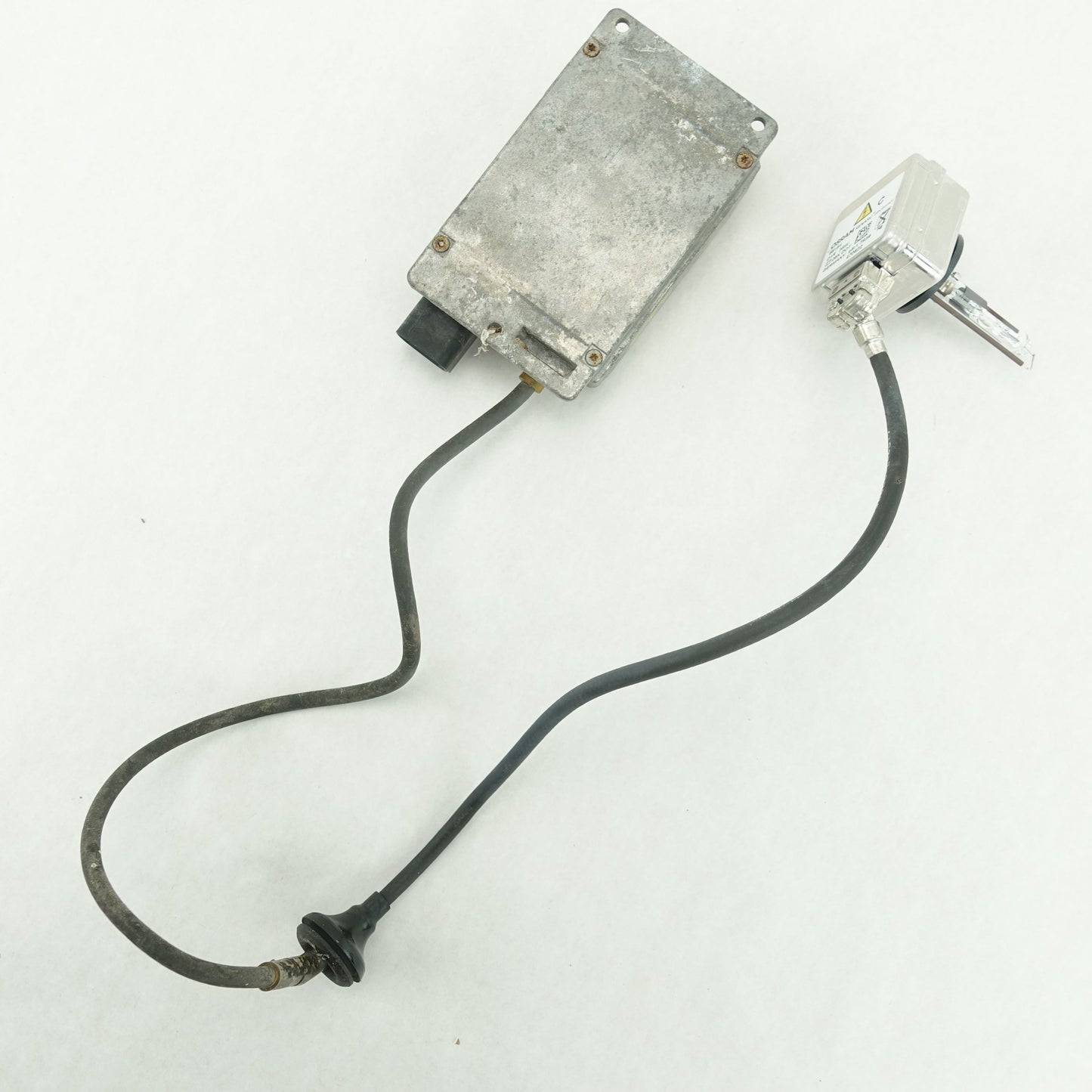2003 2004 2005 2006 Cadillac Escalade Philips Headlight Ballast Xenon Module OEM