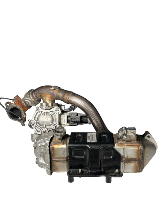 2017 - 2021 GM 6.6L L5P DURAMAX DIESEL EGR VALVE EGR WITH COOLER 12641304 OEM (Pull off)