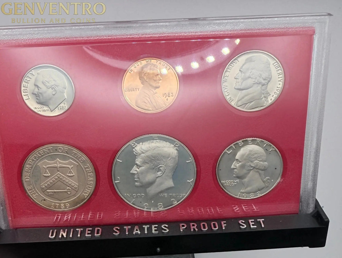 1982 US Mint Proof Set - BU Coins with Original Mint Display Box #206