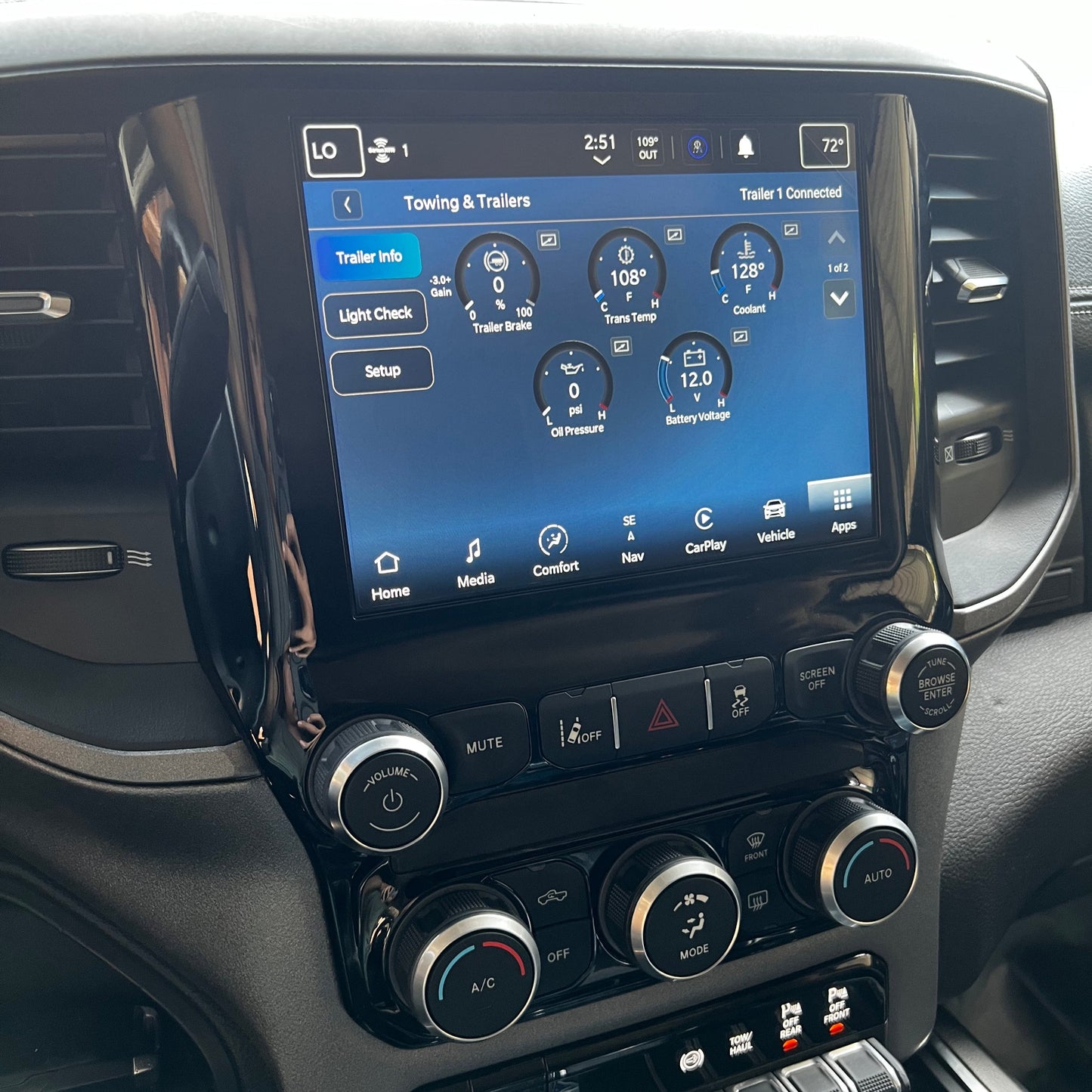 2019-2024 RAM DT 1500 UBL Uconnect 5 Upgrade kit with 8.4-inch Touchscreen including Wireless Apple CarPlay / Android Auto