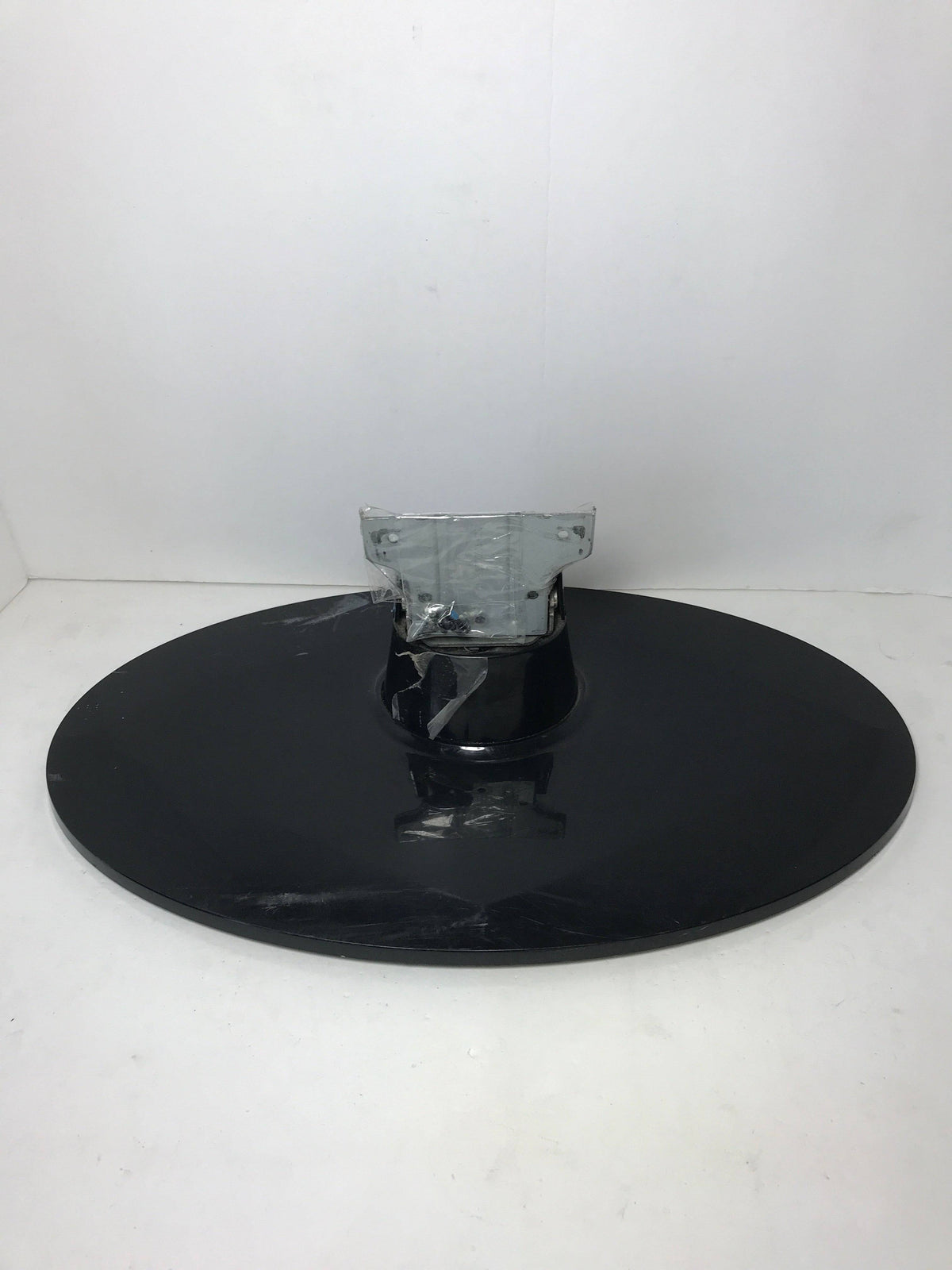 Insignia NS-L26Q-10A TV  Stand/Base
