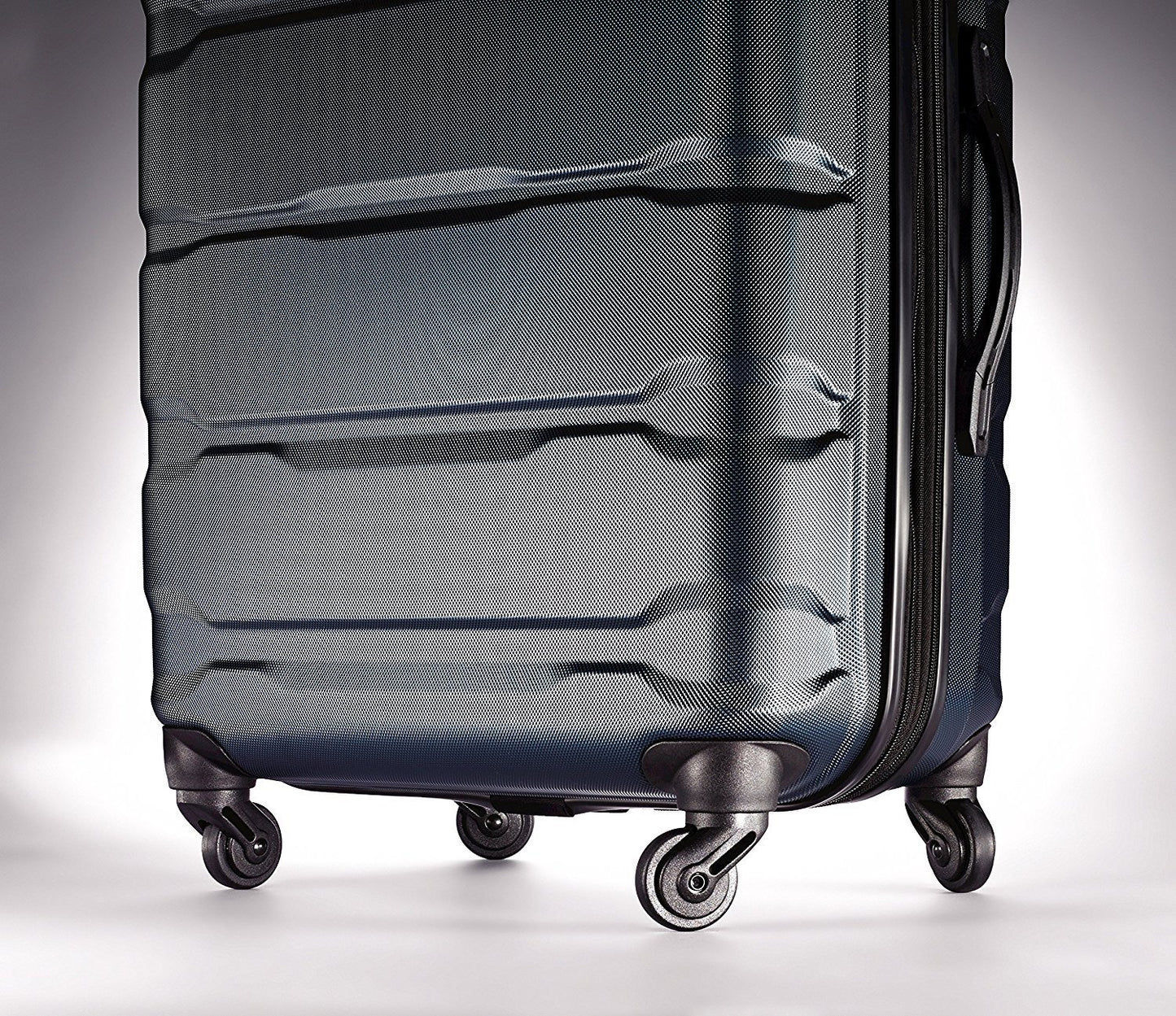 Samsonite Omni PC Hardside Expandable Luggage with Spinner Wheels, Caribbean Blue, Checked-Large 28-Inch